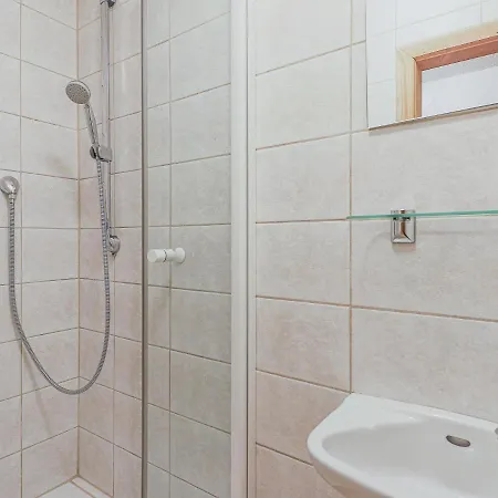 Glonersbuehelhof 1 Apartment