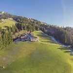 Glonersbuehelhof 1 *